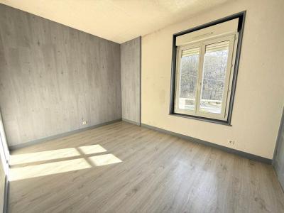 Acheter Appartement Regny 70000 euros