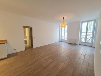 For rent Marseille-2eme-arrondissement 3 rooms 74 m2 Bouches du Rhone (13002) photo 0