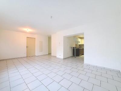 For sale 3 rooms 67 m2 Bas rhin (67130) photo 0
