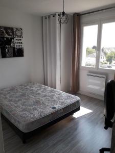 For sale SECTEUR HOPITAL 3 rooms 57 m2 Aube (10120) photo 4