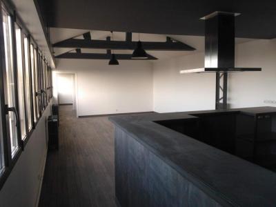 Louer Appartement Fougeres 990 euros