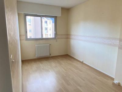 Louer Appartement Fougeres 500 euros