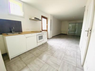 Louer Maison 66 m2 Limetz-villez