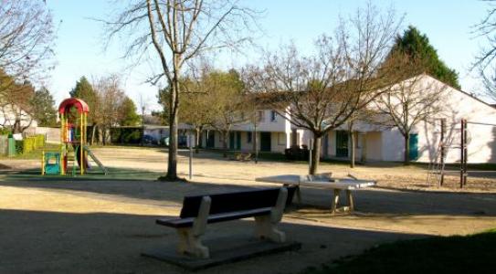 Louer Appartement 67 m2 Saint-germain-du-puy