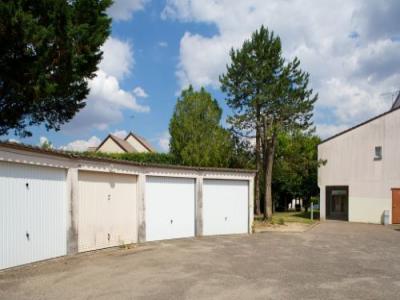 Louer Appartement Saint-germain-du-puy 717 euros