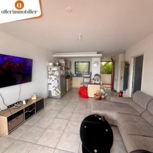 Louer Appartement 58 m2 Saint-gilles-les-bains