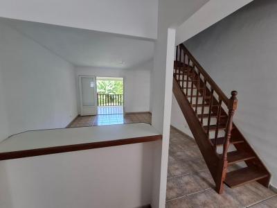 Louer Maison 66 m2 Sainte-clotilde