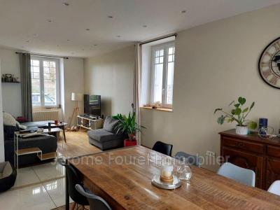 For sale Egletons 4 rooms 123 m2 Correze (19300) photo 1