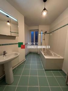 Louer Appartement Vitre 680 euros