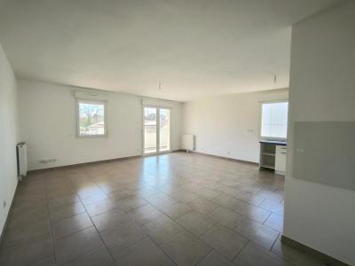 For rent Leguevin 3 rooms 67 m2 Haute garonne (31490) photo 0