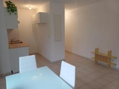 Louer Appartement 37 m2 Nimes