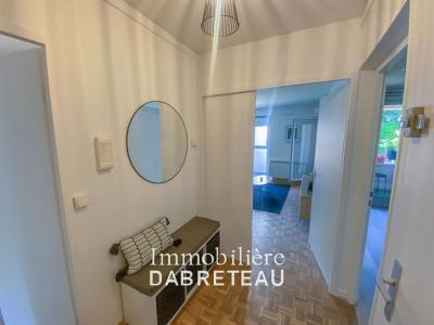 Louer Appartement Lyon-7eme-arrondissement 682 euros