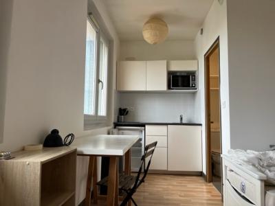 Louer Appartement Lyon-8eme-arrondissement 590 euros