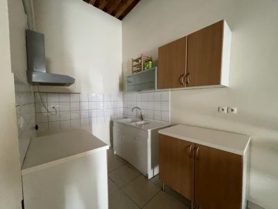 For rent Lyon-4eme-arrondissement 2 rooms 59 m2 Rhone (69004) photo 0