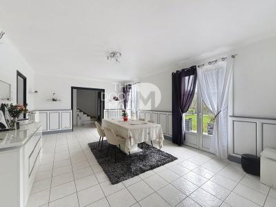 Acheter Prestige Pont-saint-martin 518200 euros