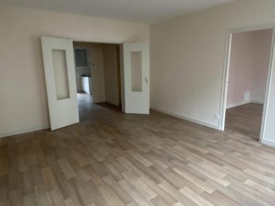 Louer Appartement 65 m2 Fougeres