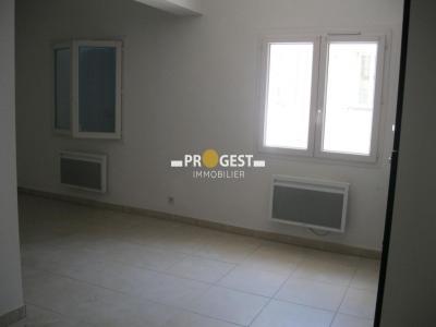 For rent Fuveau 2 rooms 35 m2 Bouches du Rhone (13710) photo 4