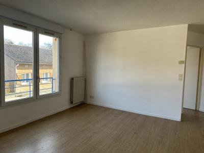 Louer Appartement 52 m2 Gratentour