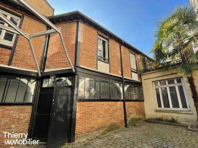 For sale Rennes 4 rooms 103 m2 Ille et vilaine (35000) photo 0