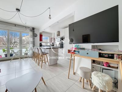 For sale Villejuif 3 rooms 61 m2 Val de Marne (94800) photo 0