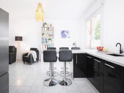 For sale Genas 2 rooms 43 m2 Rhone (69740) photo 0