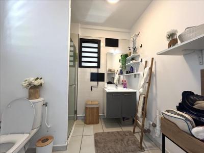 Acheter Appartement Saint-pierre 169000 euros