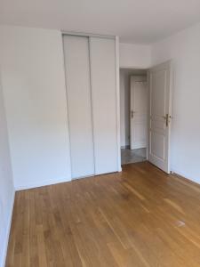 For rent Tassin-la-demi-lune 5 rooms 106 m2 Rhone (69160) photo 4
