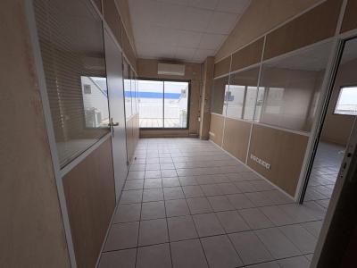 For sale Baie-mahault 4 rooms 111 m2 Guadeloupe (97122) photo 3