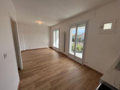 For rent Sables-d'olonne 2 rooms 36 m2 Vendee (85100) photo 1