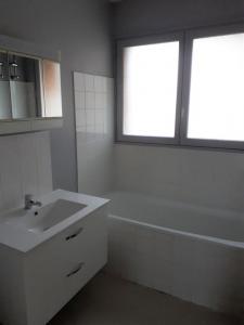 Louer Appartement Mordelles 790 euros