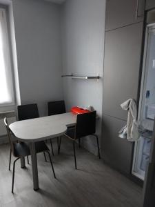 Louer Appartement Lyon-7eme-arrondissement 947 euros