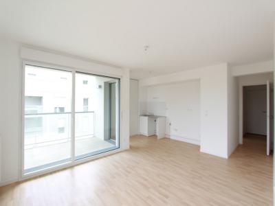 For rent Reze 3 rooms 62 m2 Loire atlantique (44400) photo 0