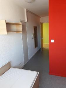 For rent Oyonnax 1 room 18 m2 Ain (01100) photo 0