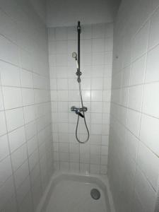 Louer Appartement Paris-17eme-arrondissement 680 euros