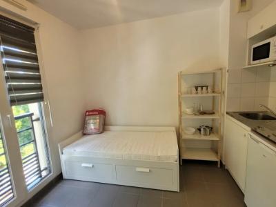 For rent Saint-genis-laval 1 room 20 m2 Rhone (69230) photo 1