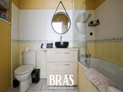 For sale Vannes 1 room 27 m2 Morbihan (56000) photo 4