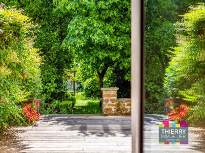 For sale Nantes 8 rooms 238 m2 Loire atlantique (44000) photo 0