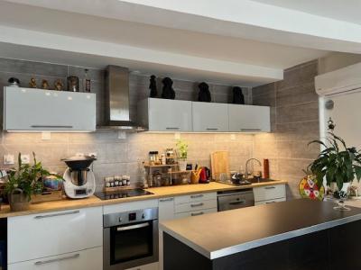 For sale CENTRE VILLE 4 rooms 84 m2 Herault (34340) photo 0