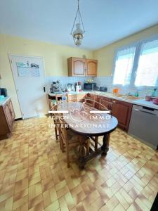 For sale Saint-martin-de-crau 4 rooms 103 m2 Bouches du Rhone (13310) photo 1