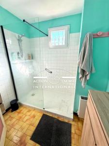 For sale Saint-martin-de-crau 4 rooms 103 m2 Bouches du Rhone (13310) photo 4