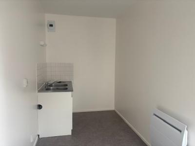 Louer Appartement 61 m2 Chatre