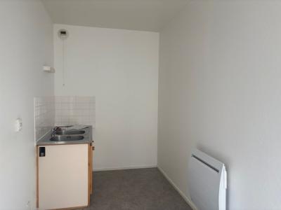 Louer Appartement 61 m2 Chatre