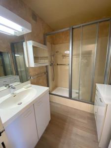 For rent Sables-d'olonne 3 rooms 61 m2 Vendee (85100) photo 3