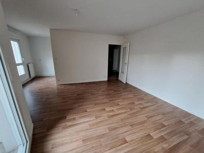For sale Angers 3 rooms 74 m2 Maine et loire (49000) photo 2
