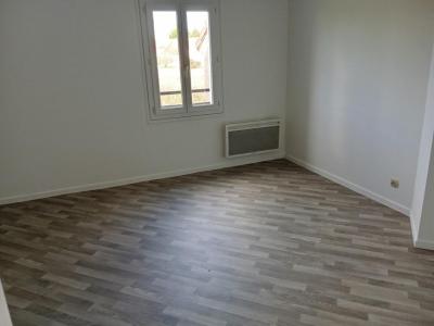 For rent Lurcy-levis 3 rooms 79 m2 Allier (03320) photo 0