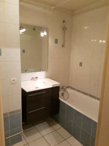 For rent Vitry-sur-seine 2 rooms 47 m2 Val de Marne (94400) photo 0