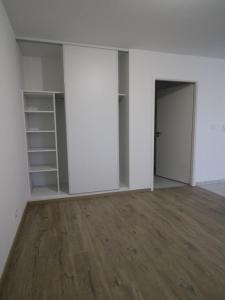 For rent Nantes 1 room 35 m2 Loire atlantique (44300) photo 2