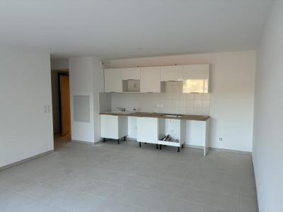 For rent Rognes 2 rooms 50 m2 Bouches du Rhone (13840) photo 3