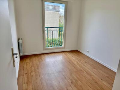 For rent Vaucresson 3 rooms 67 m2 Hauts de Seine (92420) photo 3
