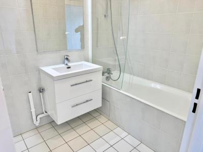 For rent Vaucresson 3 rooms 67 m2 Hauts de Seine (92420) photo 4